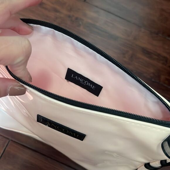 Light Pink Patent Lancôme Pouch - Makeup Travel Bag - Brand New - Bow Design - Picture 3 of 4